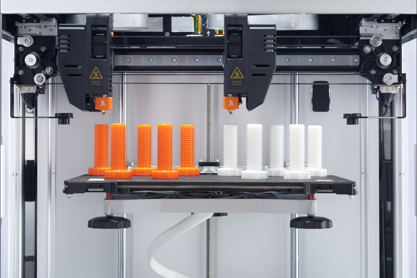 Independent Dual Extruder 3D Printer